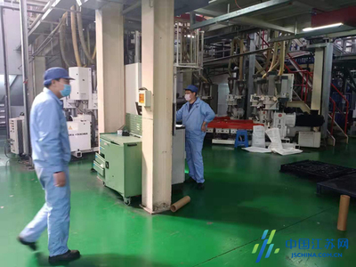 新吳區(qū)江溪企業(yè)“膜”力守護，精準保供衛(wèi)生材料顯擔(dān)當(dāng)